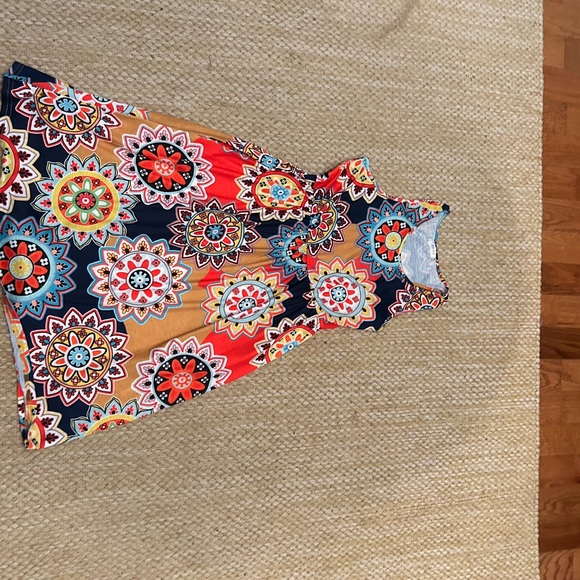 Cute dress - Picture 3 of 4